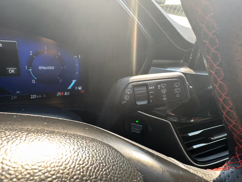 Ford Kuga - 17
