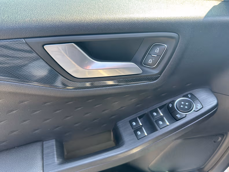 Ford Kuga - 29