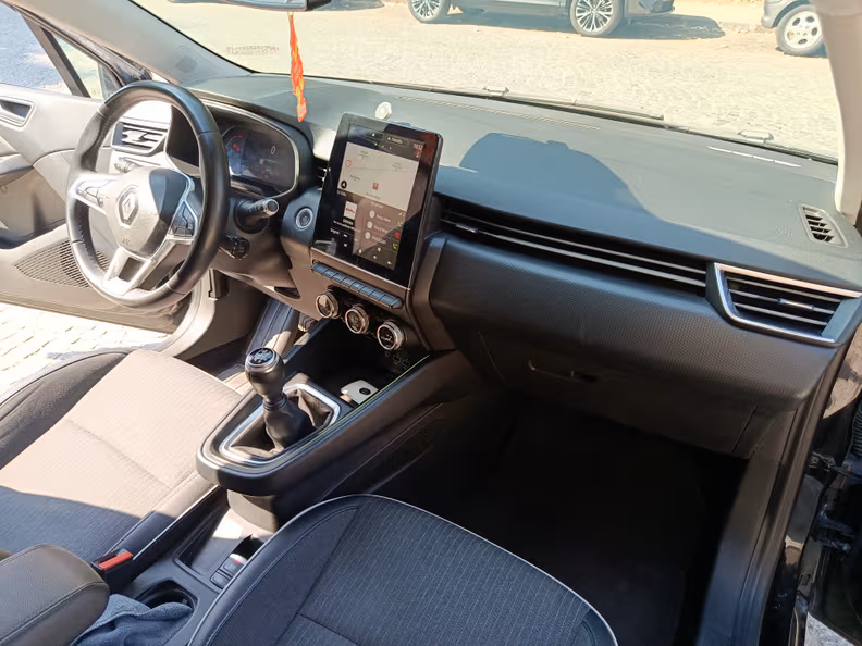 Renault Clio - 22