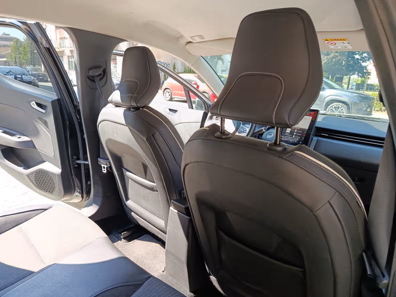 Renault Clio - 28