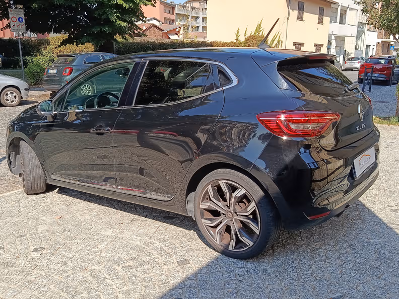 Renault Clio - 7
