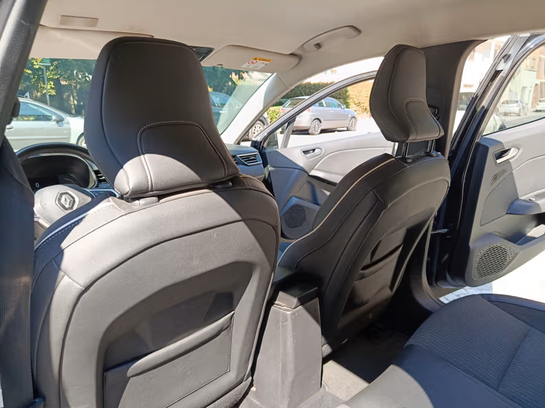 Renault Clio - 25