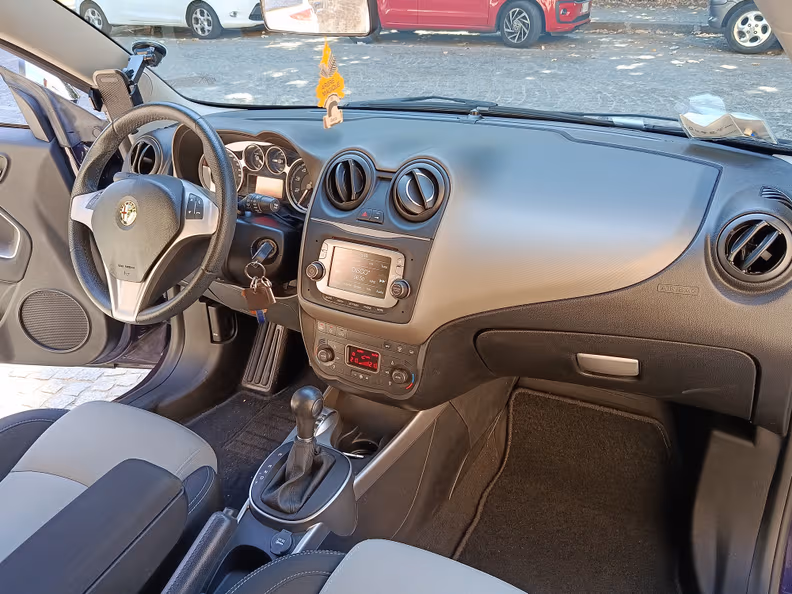 Alfa Romeo MiTo - 22