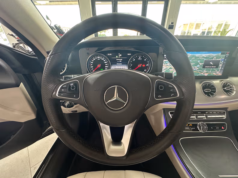 Mercedes-Benz E-Class - 10