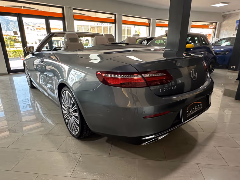 Mercedes-Benz E-Class - 3