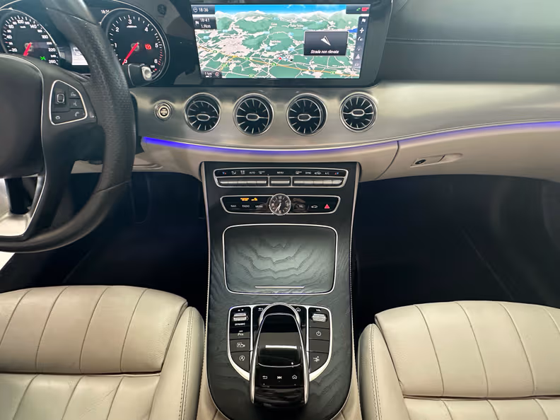 Mercedes-Benz E-Class - 17
