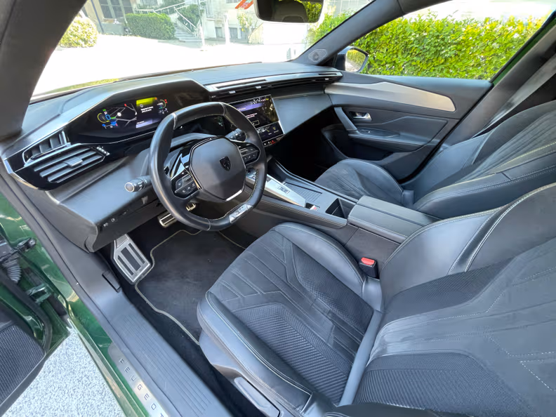 Peugeot 308 - 24