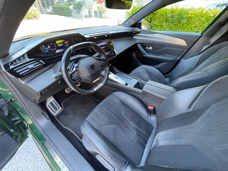 Peugeot 308 - 25