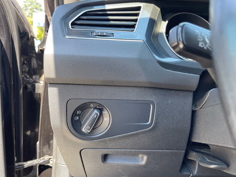 Volkswagen Tiguan - 32
