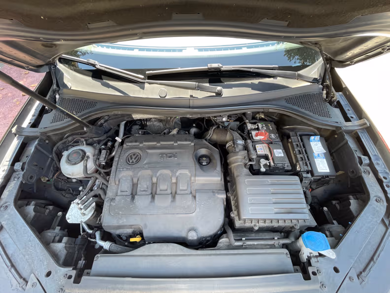 Volkswagen Tiguan - 10
