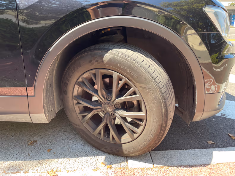 Volkswagen Tiguan - 43