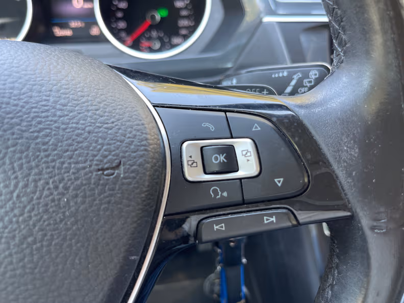 Volkswagen Tiguan - 18