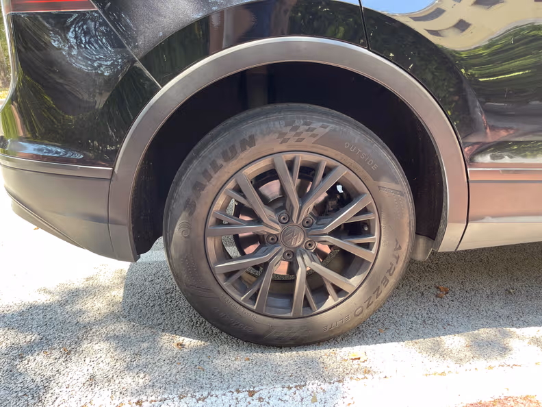 Volkswagen Tiguan - 44