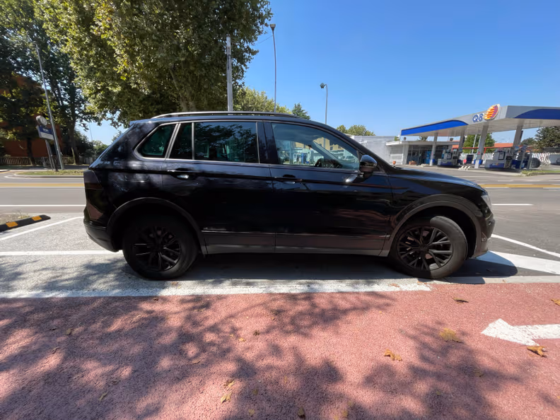 Volkswagen Tiguan - 4