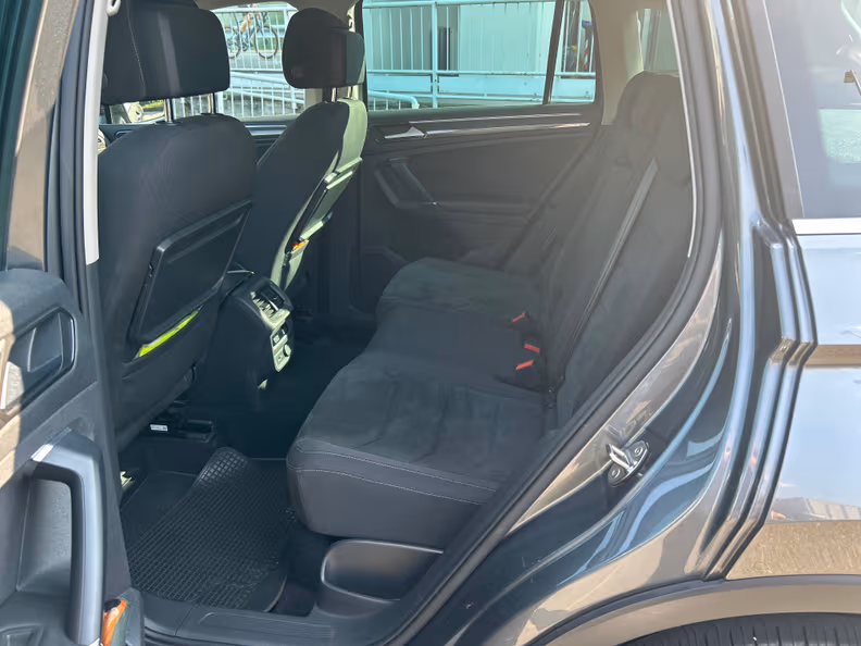 Volkswagen Tiguan - 25