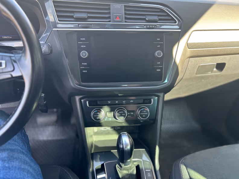 Volkswagen Tiguan - 18