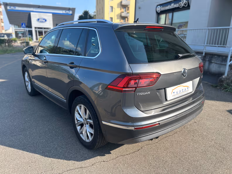 Volkswagen Tiguan - 4