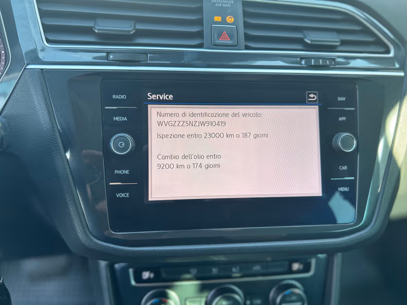 Volkswagen Tiguan - 28