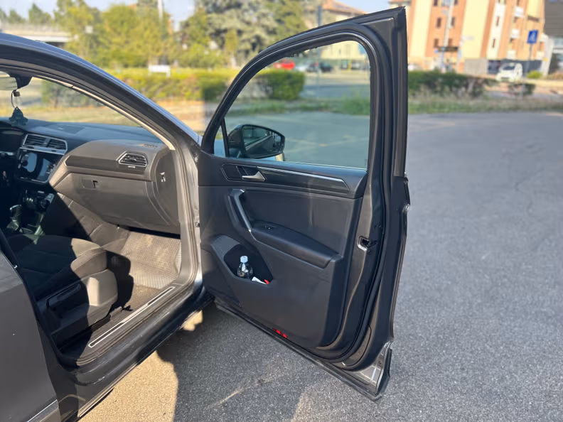 Volkswagen Tiguan - 20