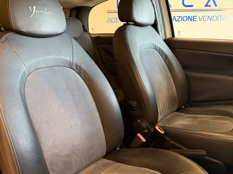 Lancia Ypsilon - 15