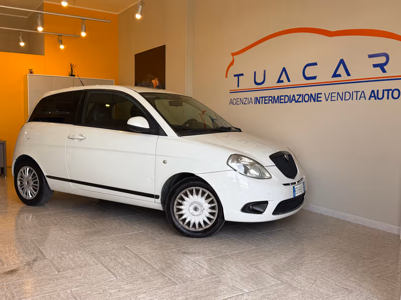Lancia Ypsilon - 3