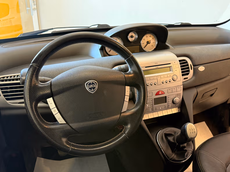 Lancia Ypsilon - 14