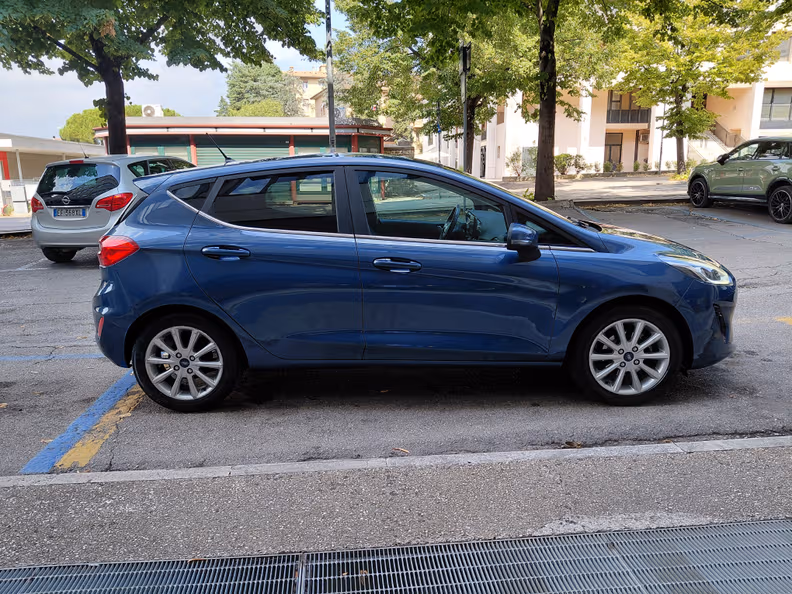 Ford Fiesta - 24