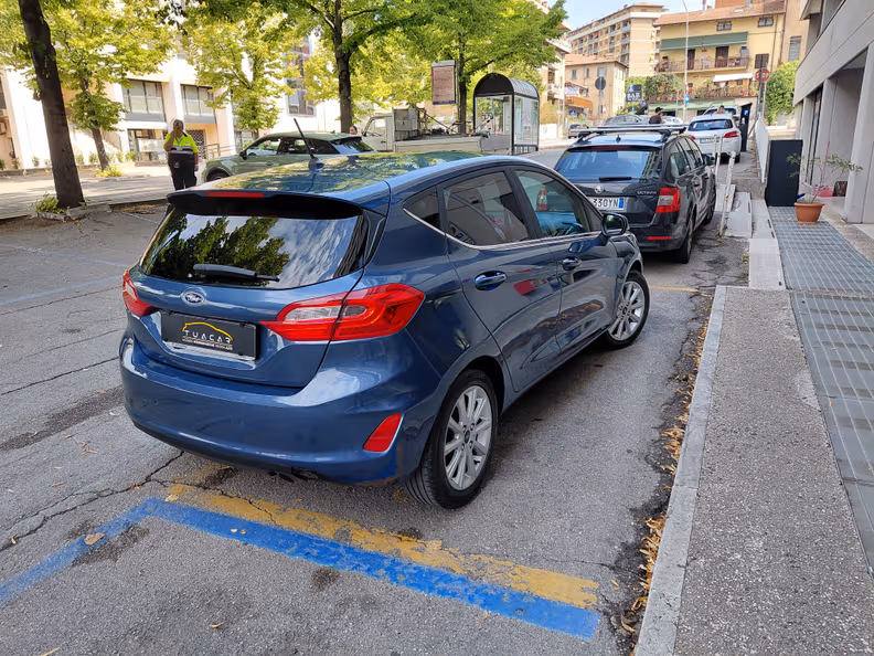 Ford Fiesta - 4