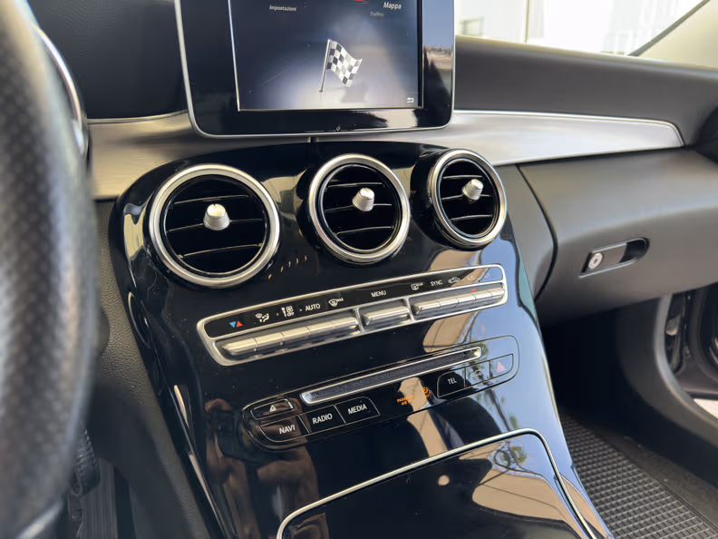 Mercedes-Benz C-Class - 10