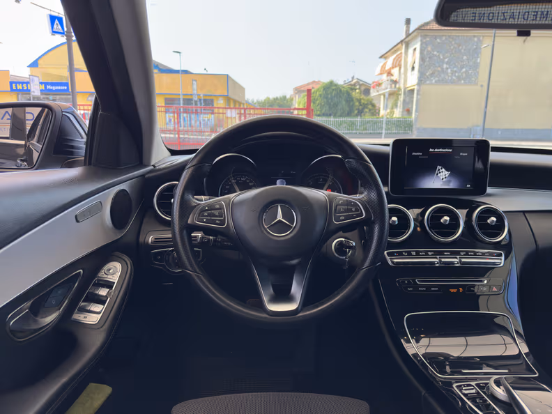 Mercedes-Benz C-Class - 6