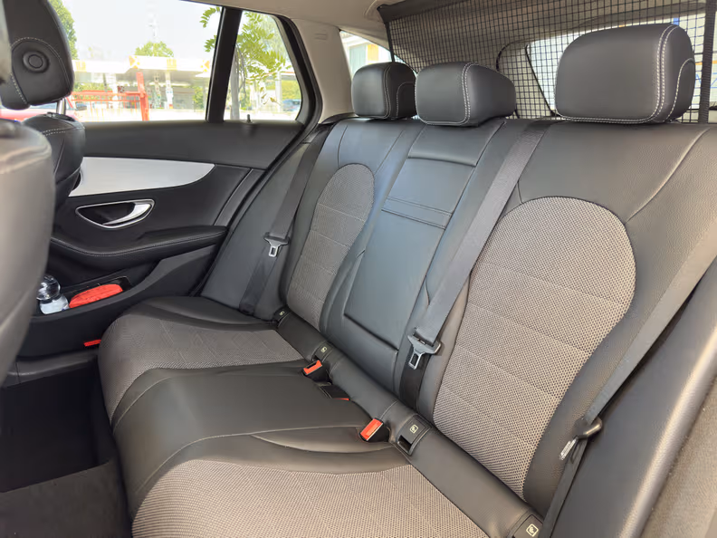 Mercedes-Benz C-Class - 13