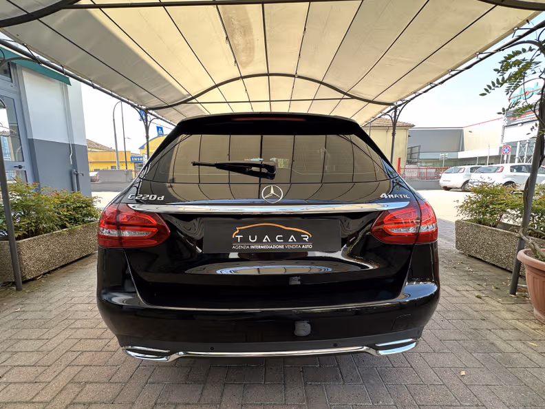 Mercedes-Benz C-Class - 29