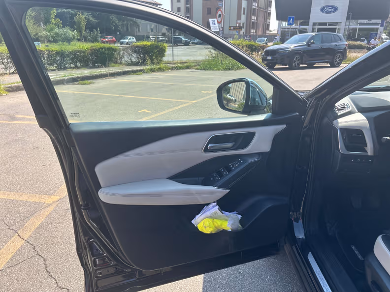 Nissan Qashqai - 11