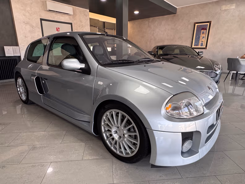 Renault Clio - 5