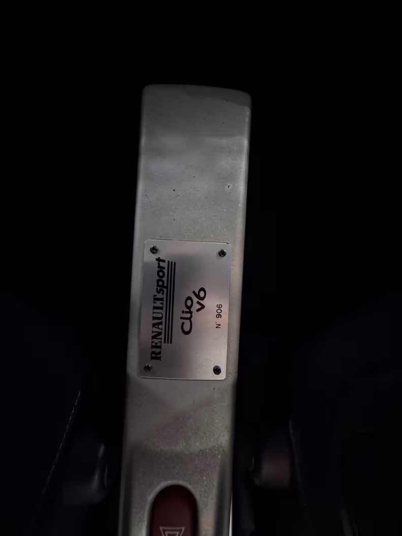 Renault Clio - 8