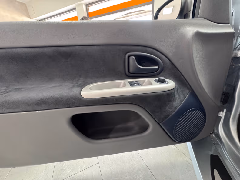 Renault Clio - 14