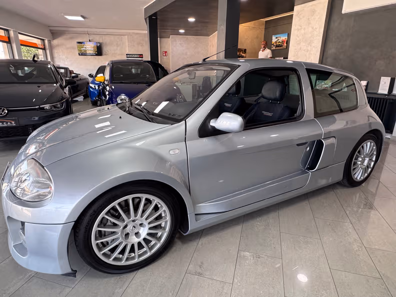 Renault Clio - 7