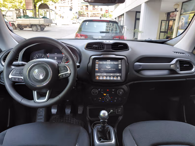 Jeep Renegade - 9
