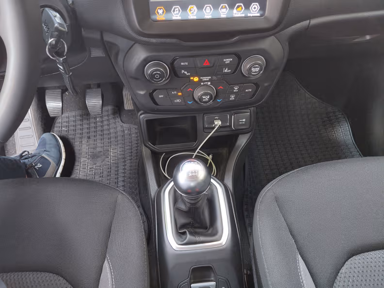 Jeep Renegade - 17