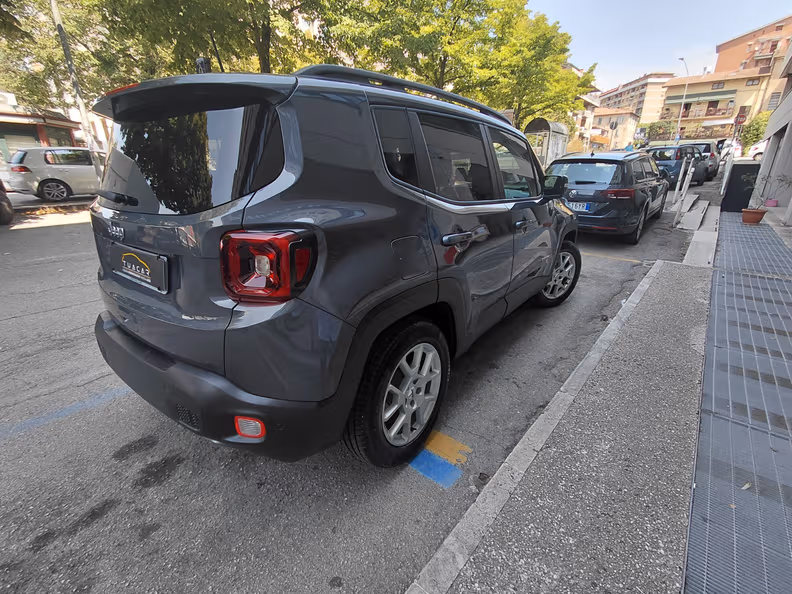 Jeep Renegade - 23