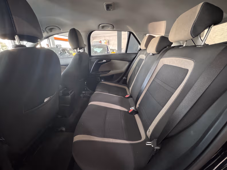 Fiat Tipo - 12
