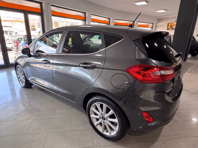 Ford Fiesta - 4