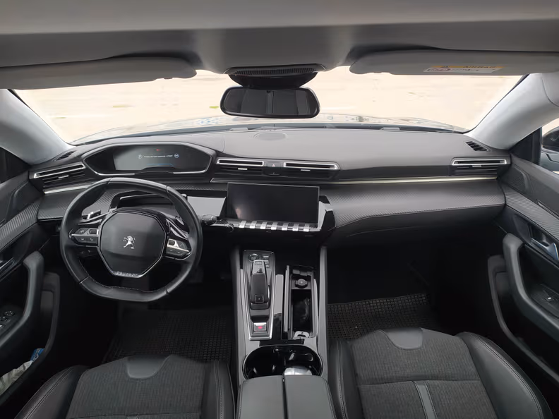 Peugeot 508 - 8