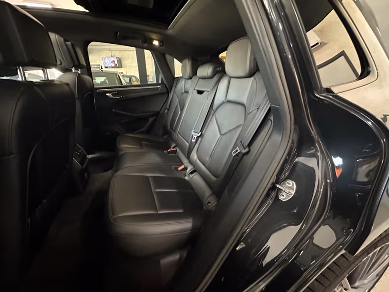 Porsche Macan - 15