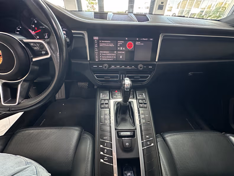 Porsche Macan - 12