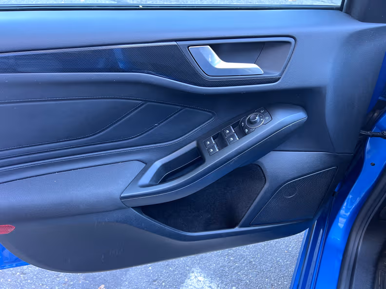 Ford Focus - 25