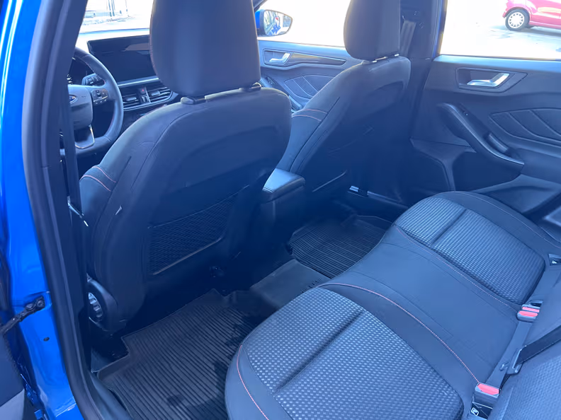 Ford Focus - 24
