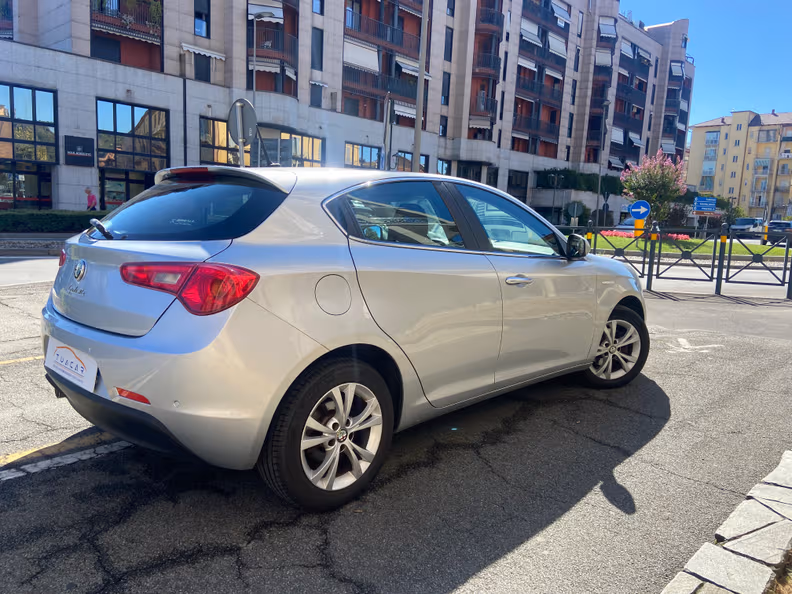 Alfa Romeo Giulietta - 5
