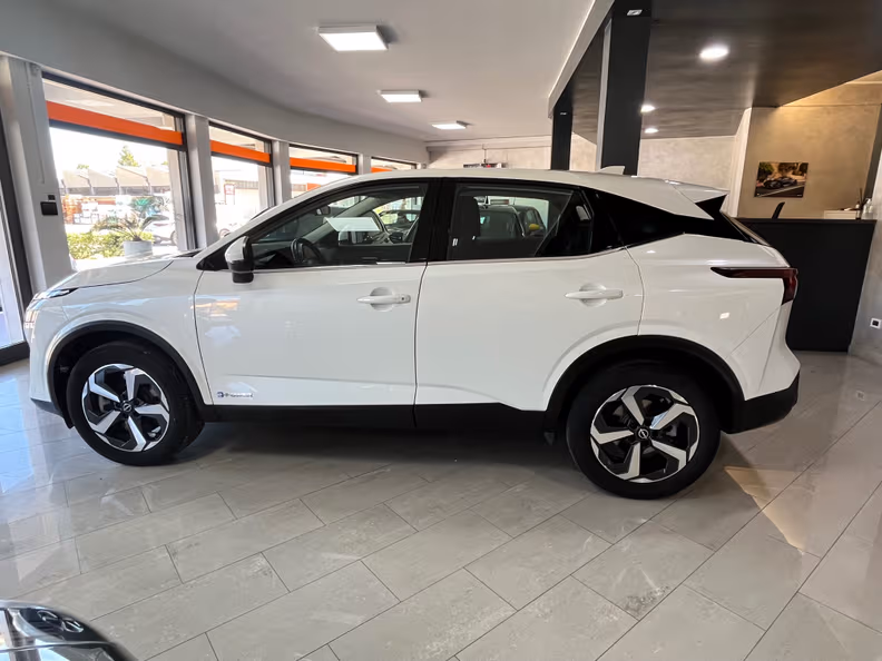 Nissan Qashqai - 4