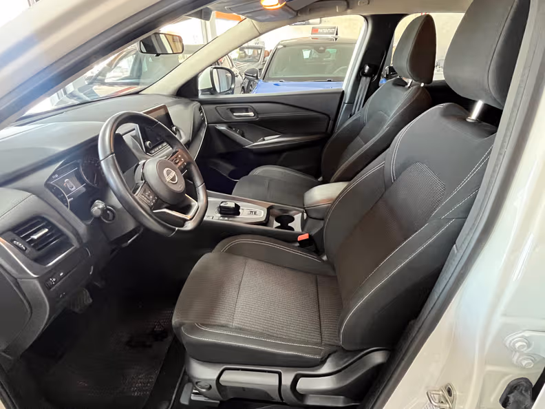 Nissan Qashqai - 10